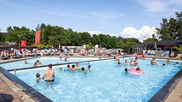 Piscina all'aperto