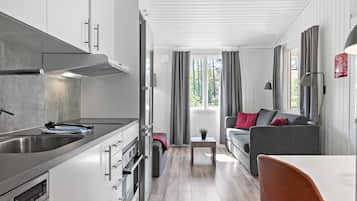 Large Mobile Home (Excluding Towels, Sheets, Cleaning) | Private kitchen | Fridge, microwave, stovetop, coffee/tea maker