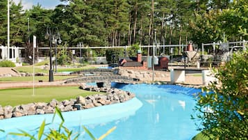 Mini-golf
