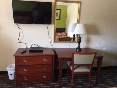 Economy Inn