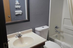 Artículos de higiene personal gratuitos y toallas