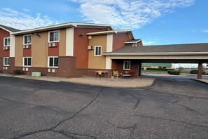 Front of property -  Coratel Inn and Suites by Jasper Stillwater (Stillwater)