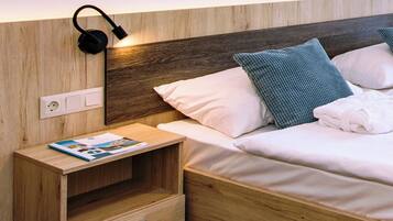 Chambre Double Affaires, 1 chambre, terrasse | 1 chambre, minibar, coffres-forts dans les chambres, bureau
