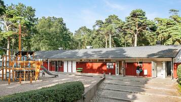 Children's play area - outdoor