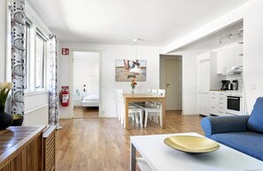 Chaumière Deluxe (Excluding Towels, Sheets, Cleaning)