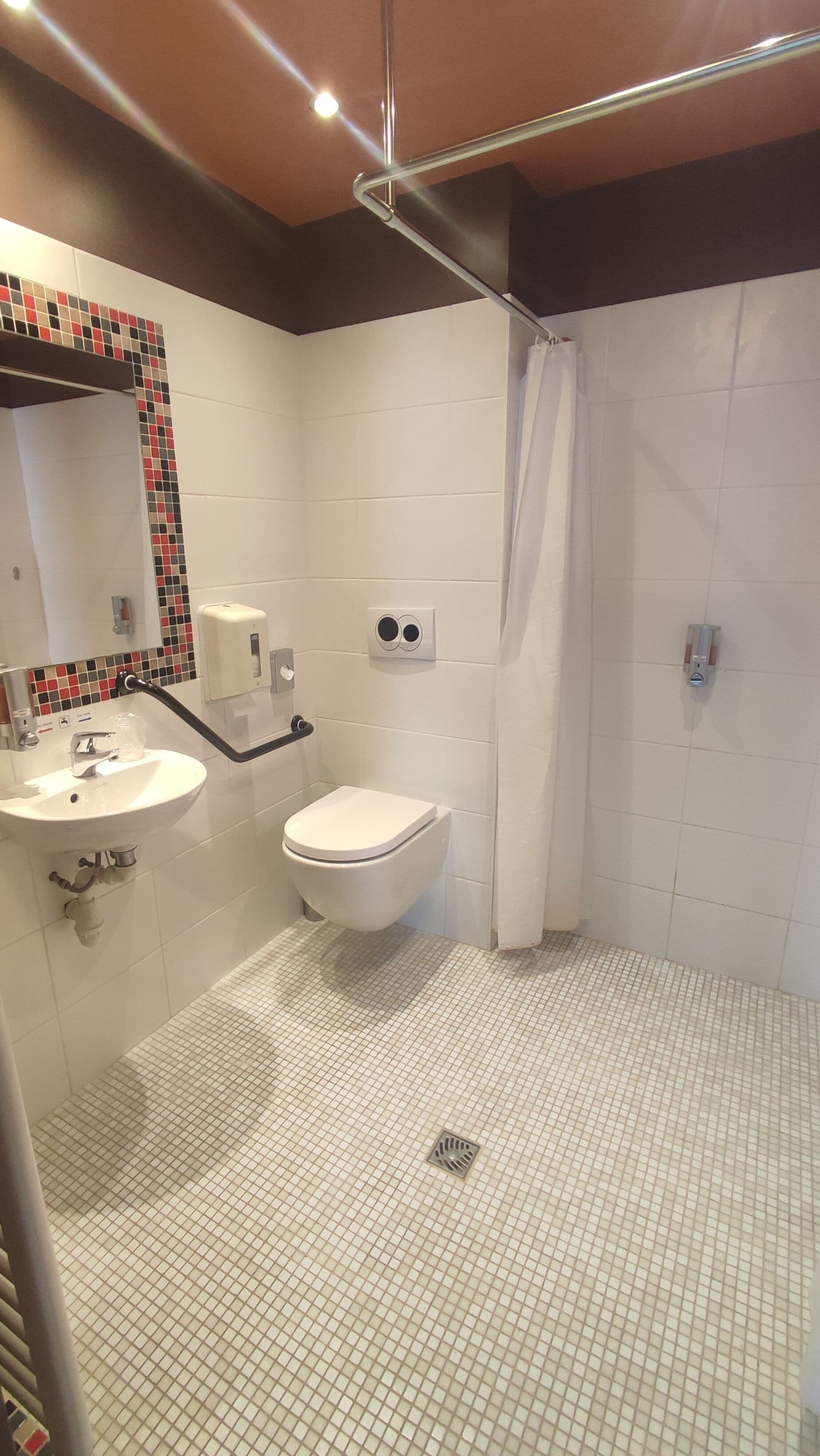 comfort double room, accessible, partial ocean view | desk, soundproofing, free wifi, bed sheets