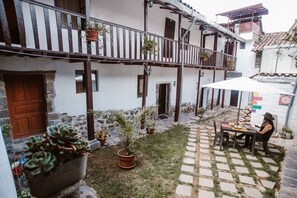 Outdoor dining - Gringo Bills Cusco (Cusco)