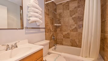 Room, 2 Queen Beds | Bathroom
