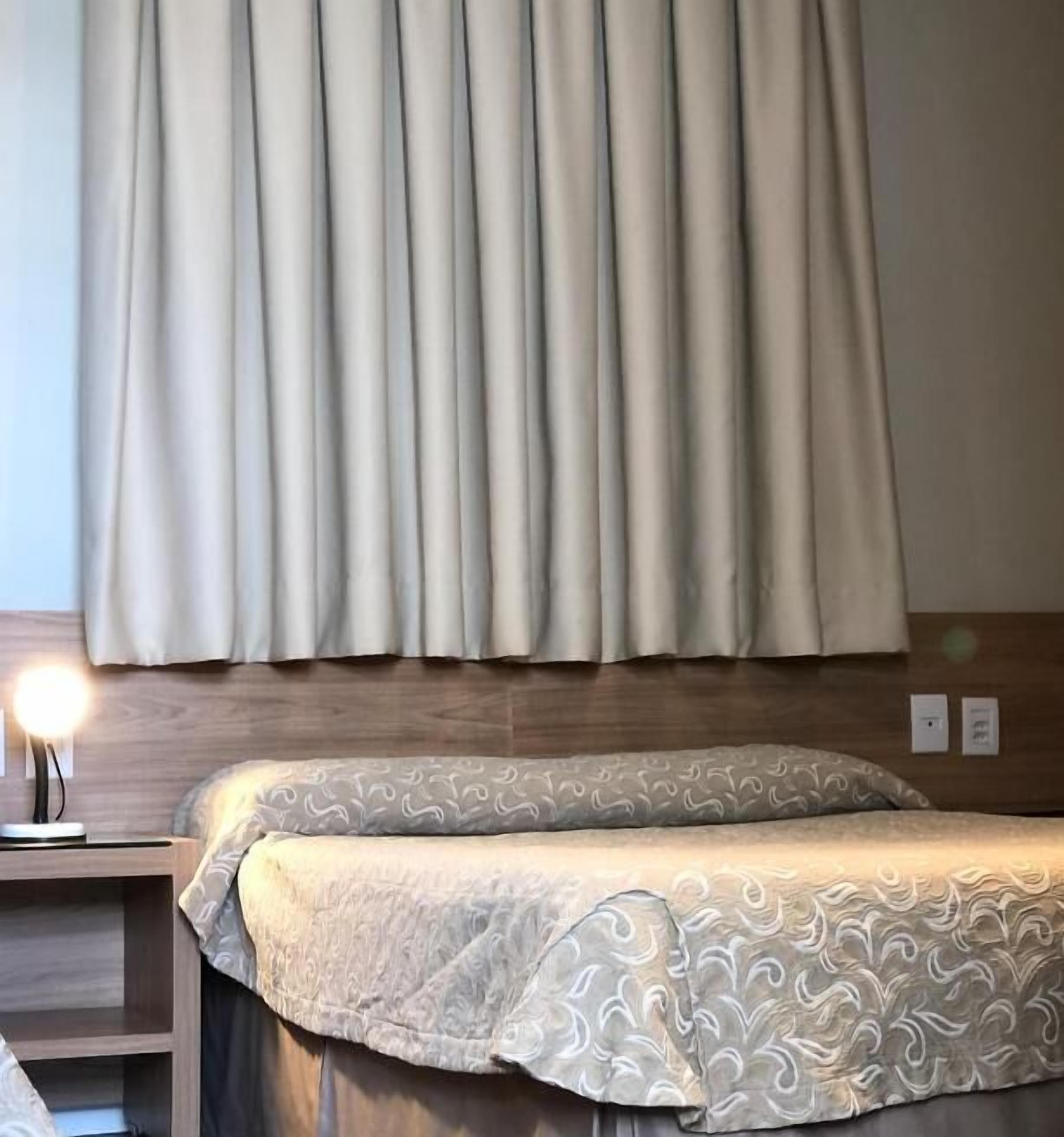 minibar, desk, iron/ironing board, free wifi