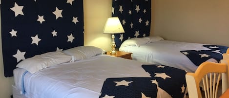 Standardrum - 2 dubbelsängar | Ljudisolering, gratis wi-fi och sängkläder