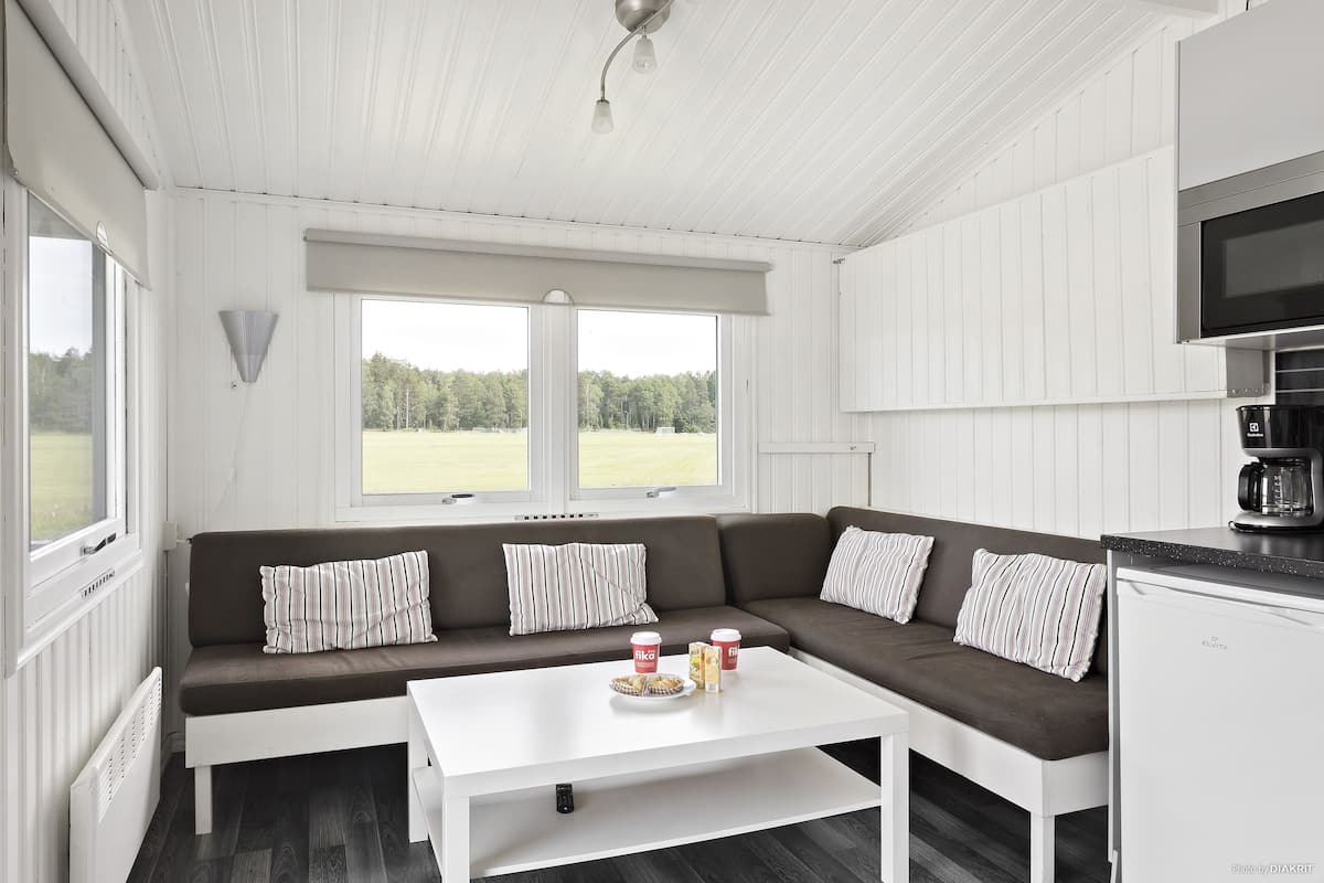 Bungalow, 1 Bedroom | 1 bedroom, free WiFi, bed sheets