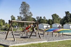 Área de juegos infantiles al aire libre