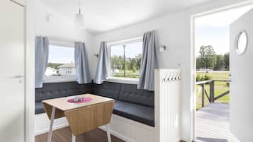 Cottage, 3 Bedrooms (Excluding Towels, Sheets, Cleaning) | 1 bedroom, free WiFi, bed sheets