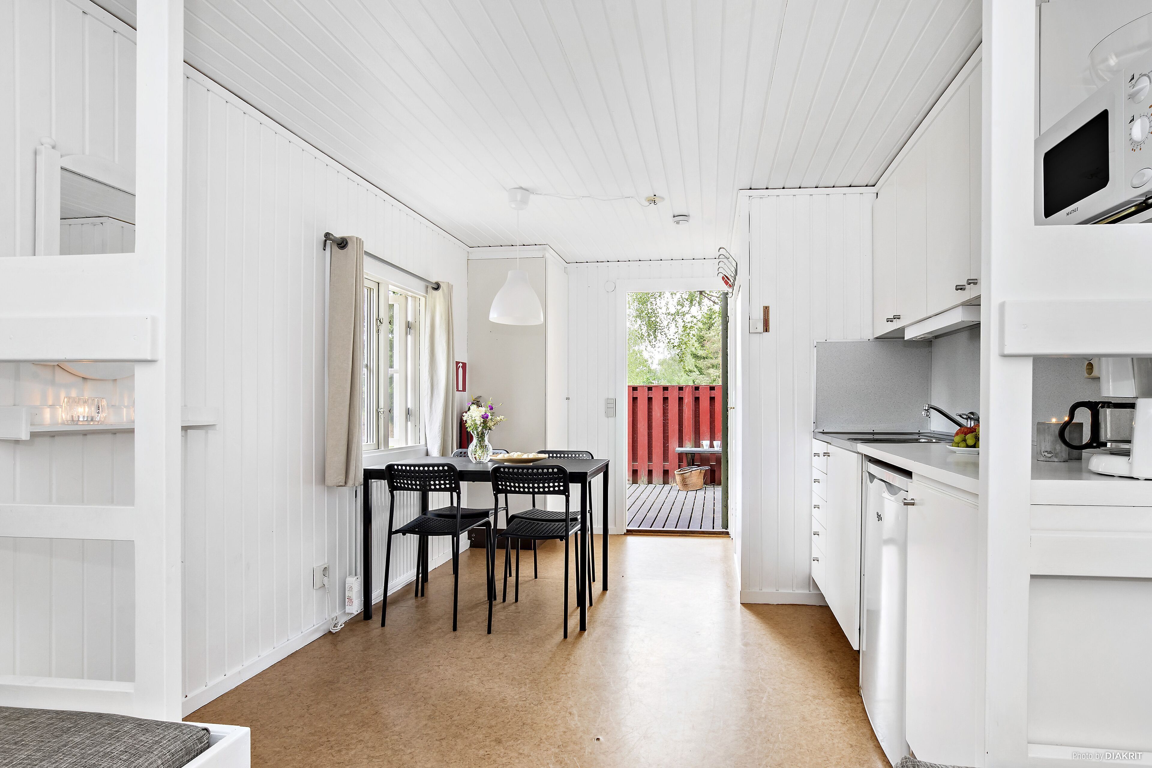Private kitchen | Fridge, stovetop, coffee/tea maker, cookware/dishes/utensils