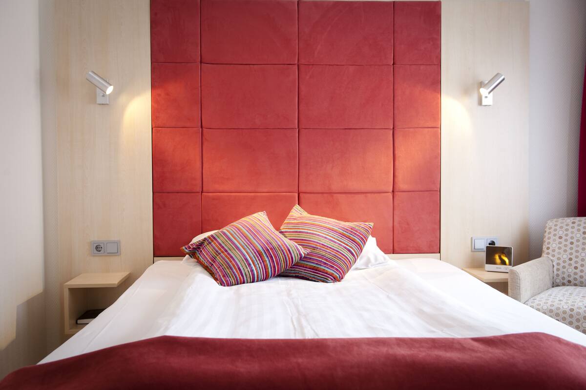 Standard Single Room 