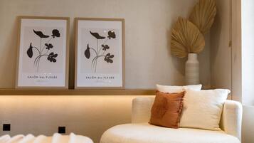 Studio Suite Junior | Area keluarga | TV layar datar
