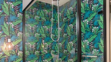 Premium Double Room | Bathroom shower