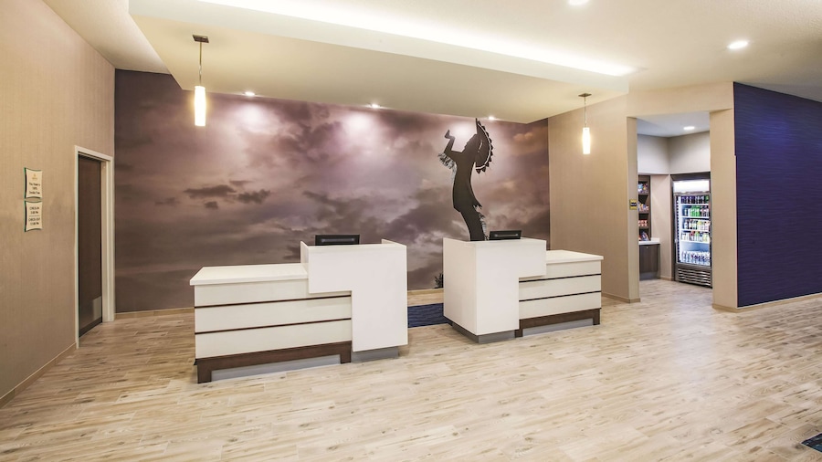 La Quinta Inn & Suites by Wyndham Wichita Northeast