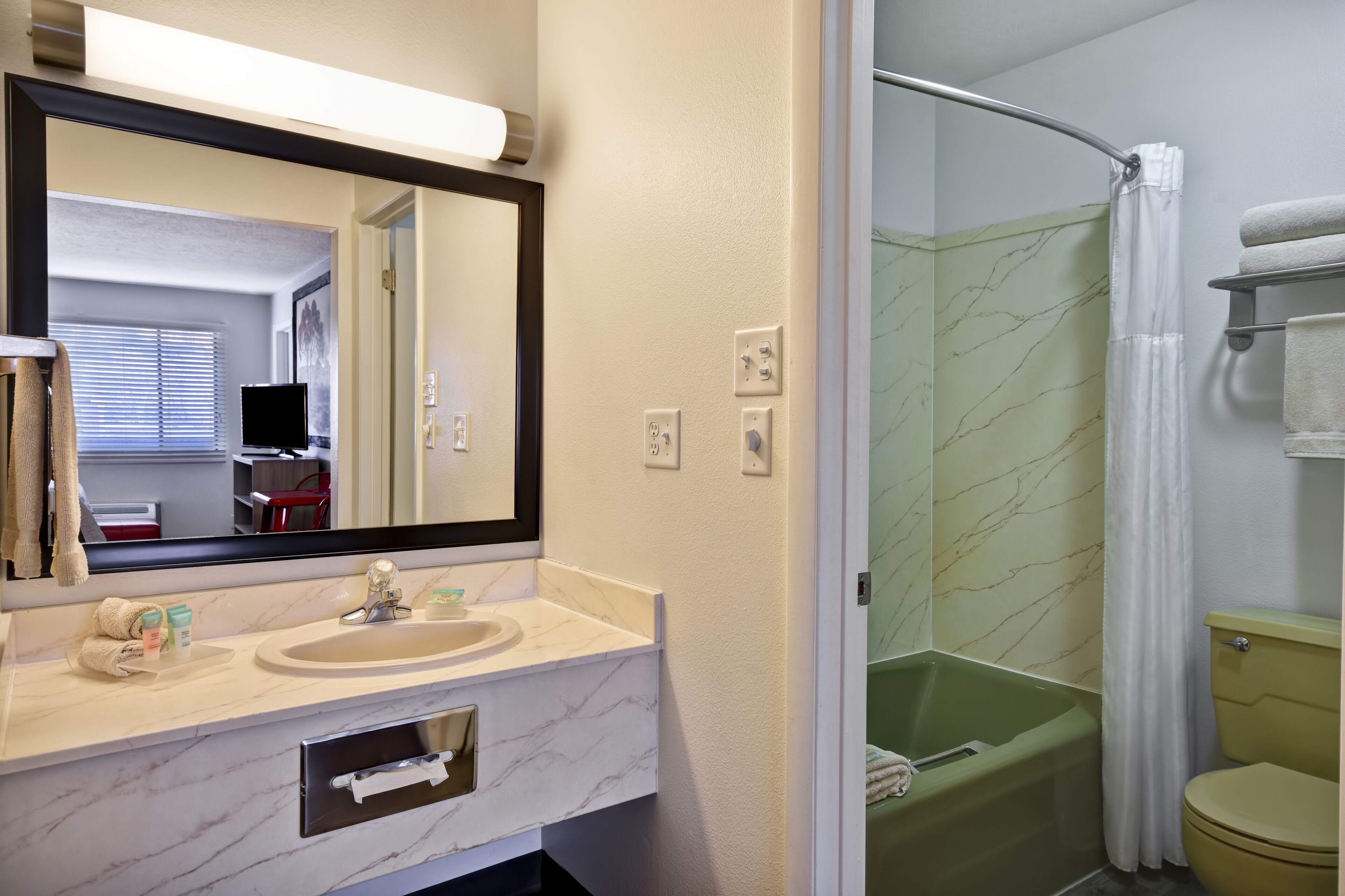 Photo - Expedition Lodge Moab Arches National Park