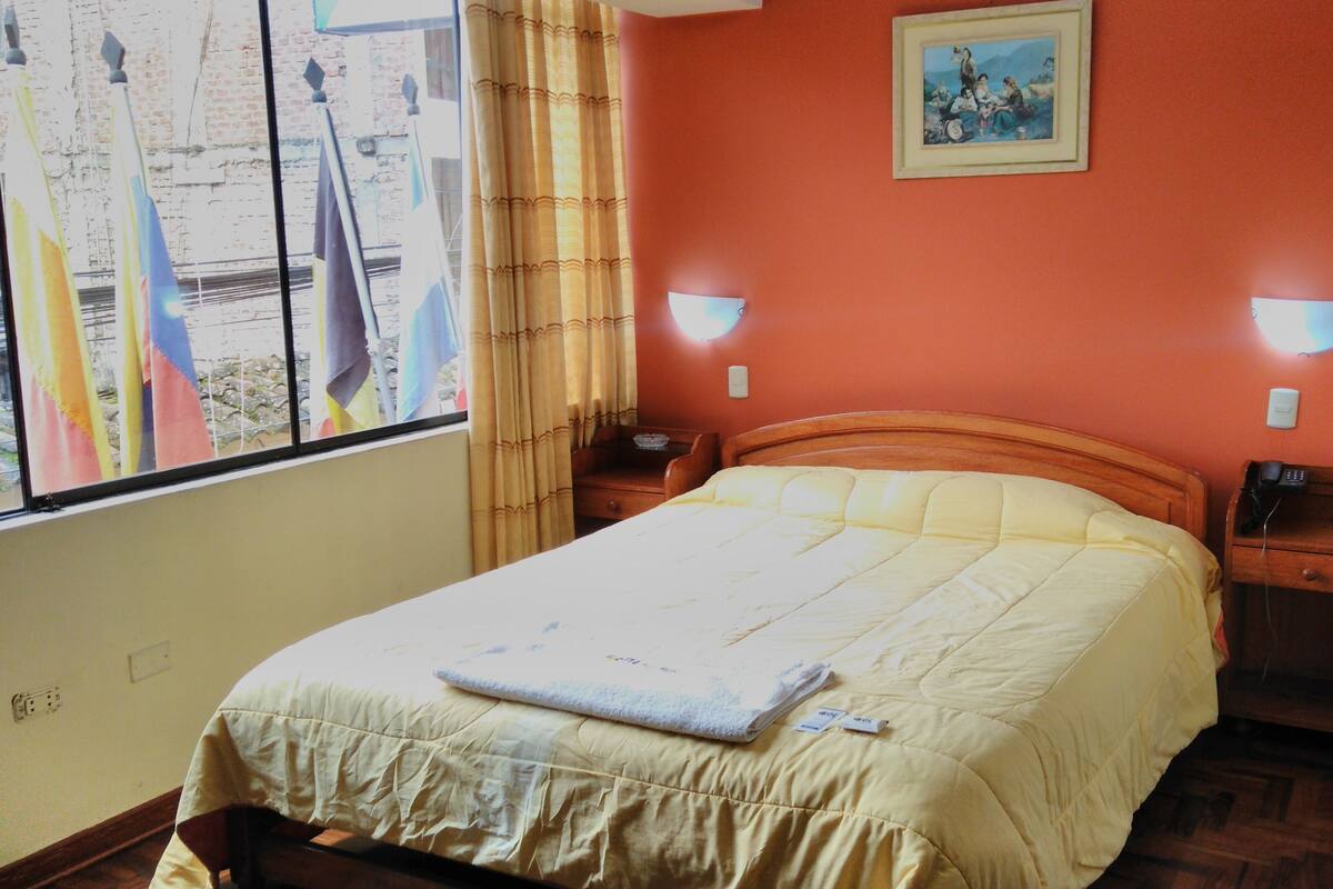 In-room safe, free WiFi