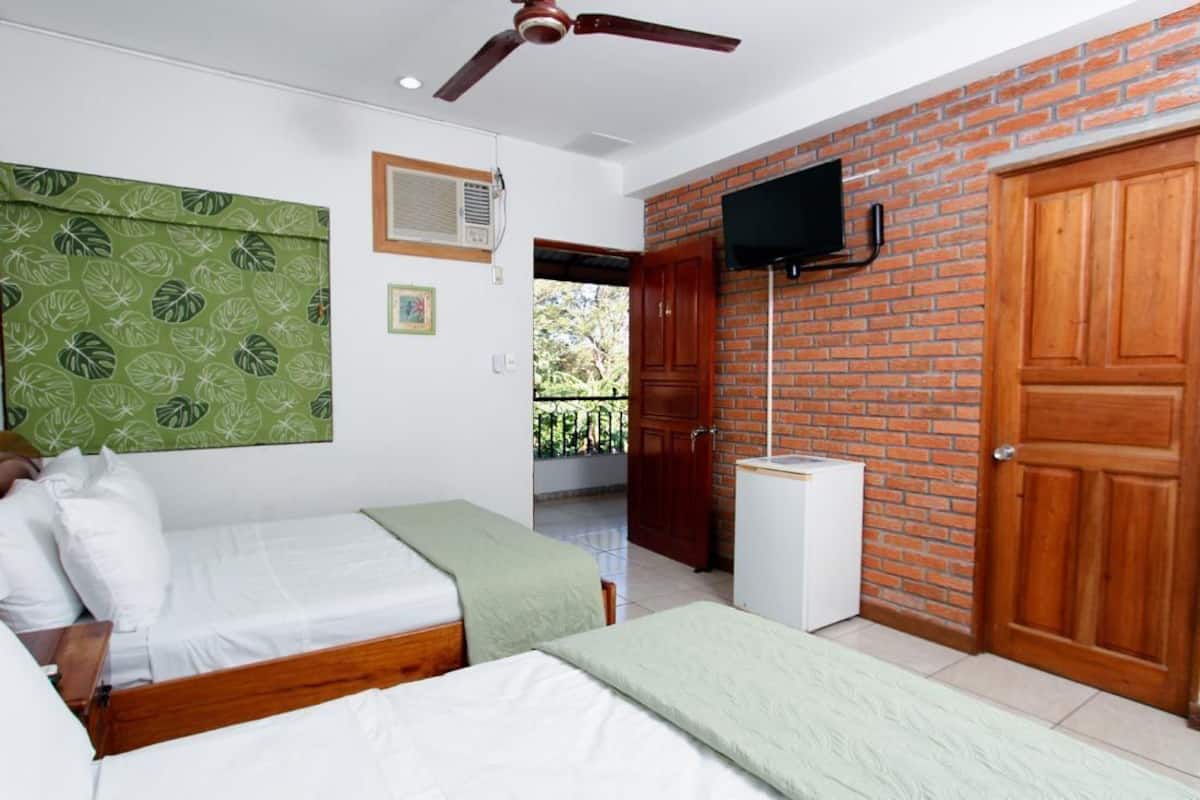 Blackout curtains, free WiFi, bed sheets