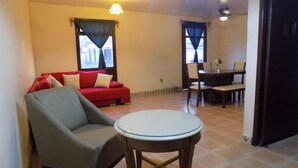 Ảnh chưa phân loại, 4 trong số 18 ảnh, nút