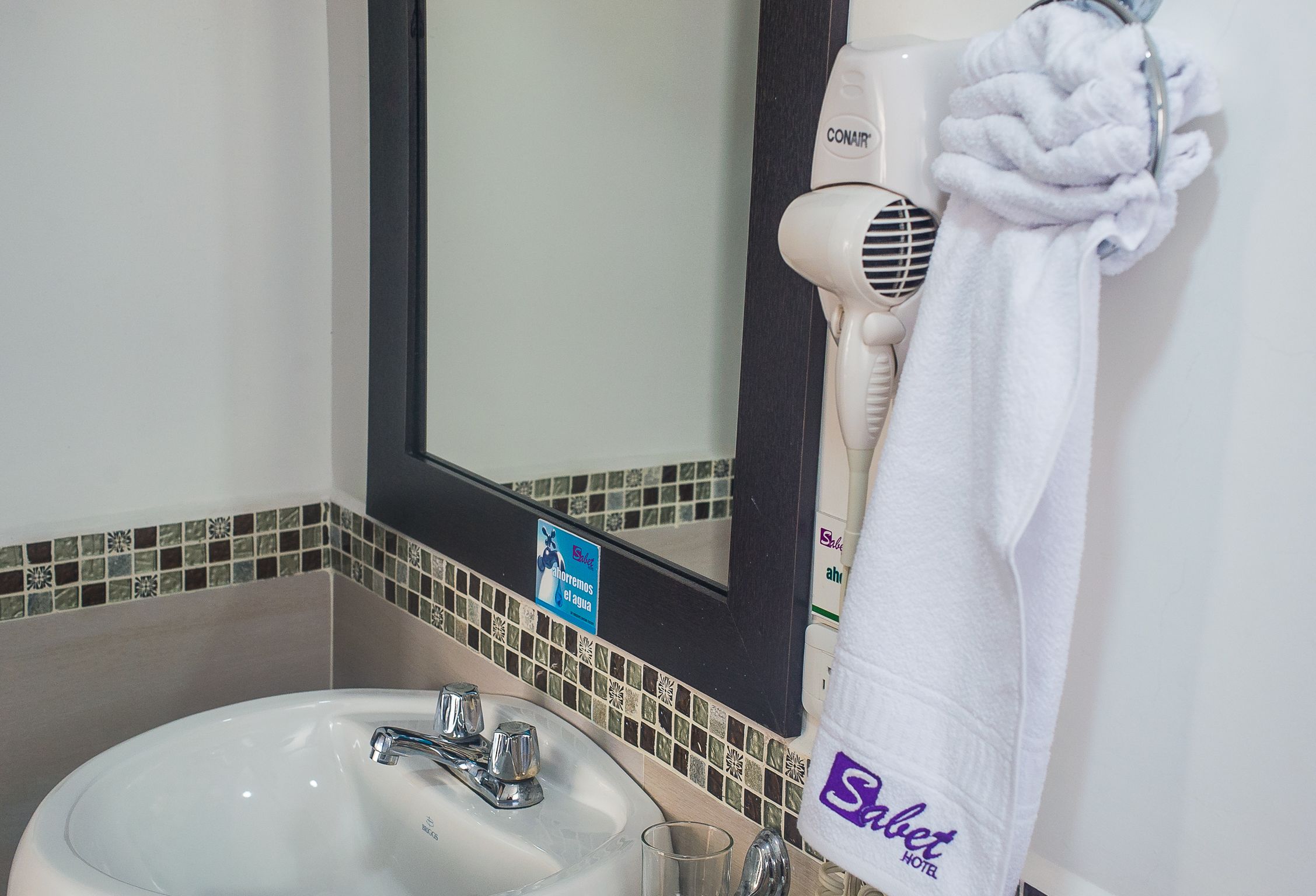 comfort single room, 1 double bed | bathroom | shower, free toiletries, hair dryer, towels