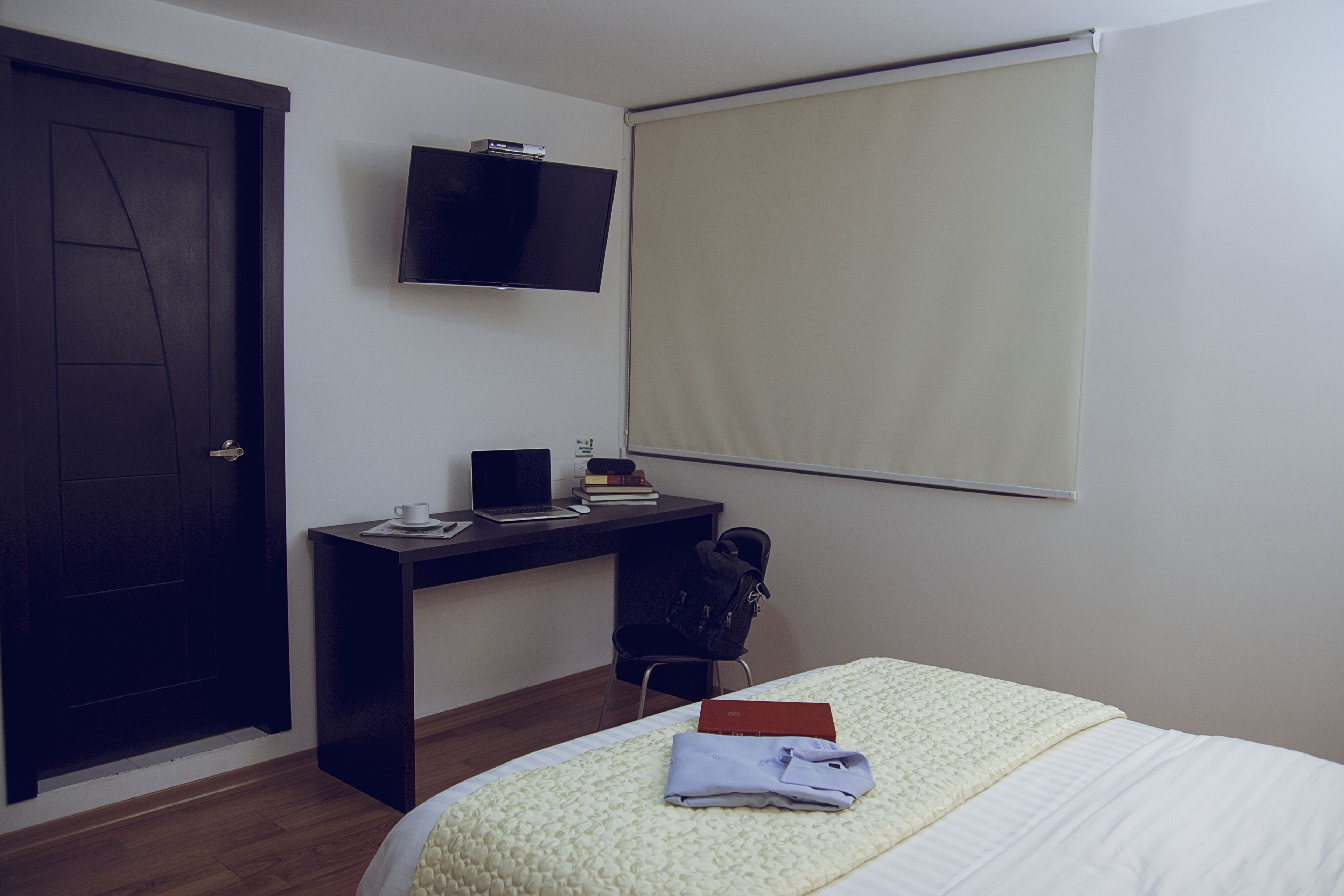 comfort single room, 1 double bed | 1 bedroom, minibar, in-room safe, desk