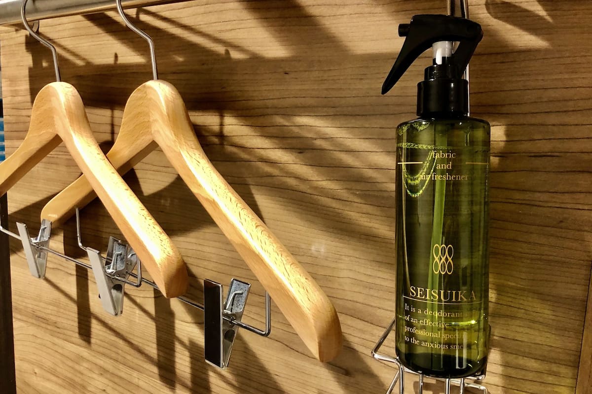 1 bedroom, premium bedding, desk, blackout curtains