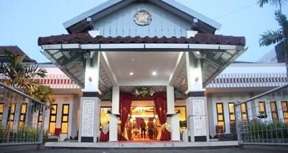 University Club Hotel UGM