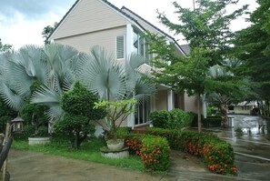 Exterior - Baan Suan Resort Juree Punsuk (Suphan Buri)