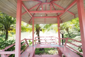 Garden - Baan Suan Resort Juree Punsuk (Suphan Buri)