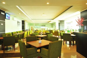 Frühstück, Mittagessen, Abendessen, internationale Küche 