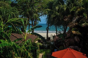 Villa, 2 Schlafzimmer, Meerblick, Poolseite | Ausblick vom Zimmer