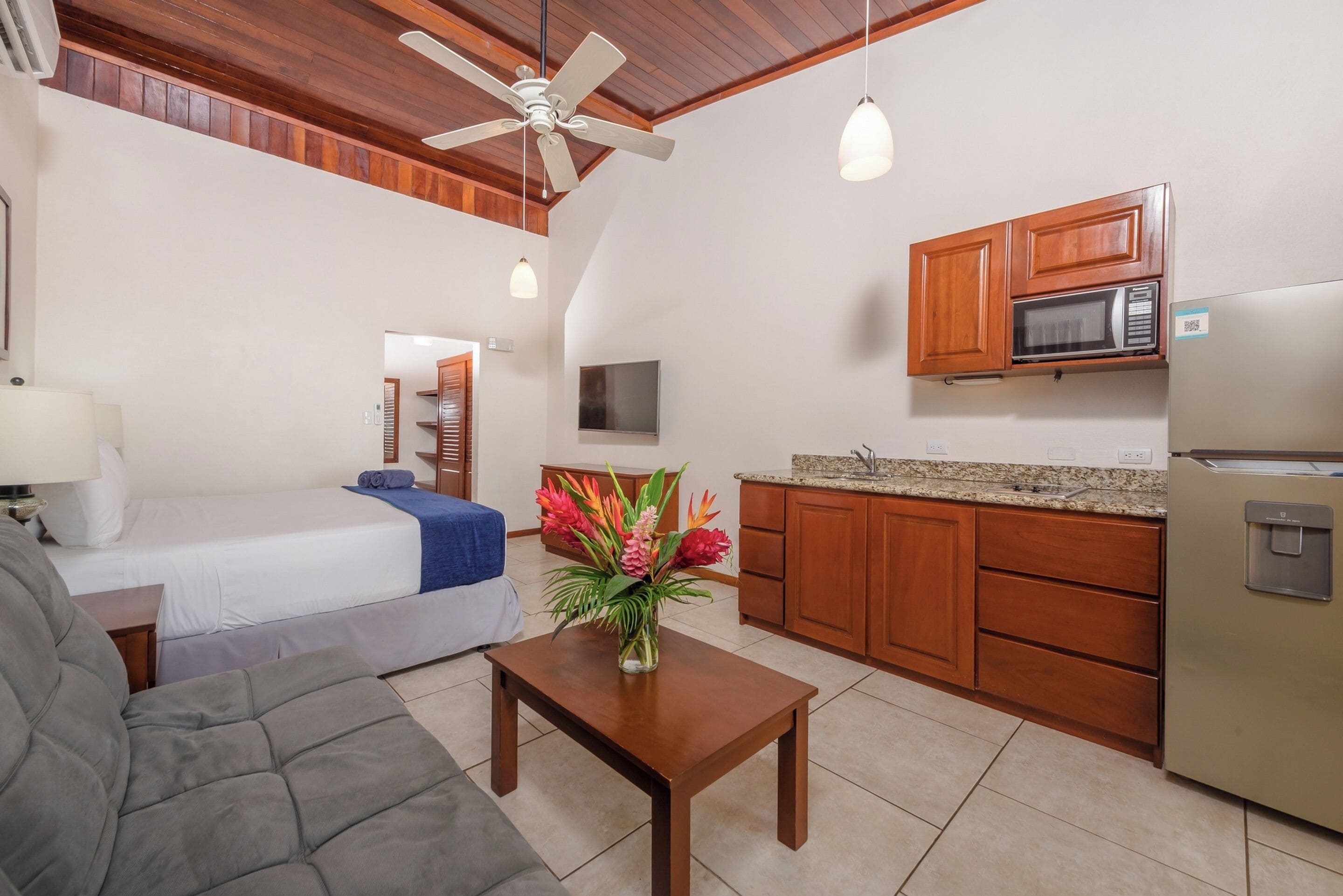 suite, beachfront | 2 bedrooms, premium bedding, in-room safe, soundproofing