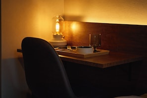 Down duvets, desk, blackout curtains, soundproofing - Residence Hotel Hakata 3 (Fukuoka)
