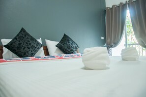 Standard Double Room | Iron/ironing board, rollaway beds, free WiFi - Baan Lugchang (Chanthaburi)