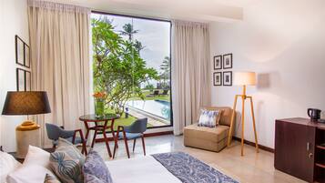 Suite de lujo, vista al océano | 1 habitación, escritorio, cunas gratuitas y wifi gratis