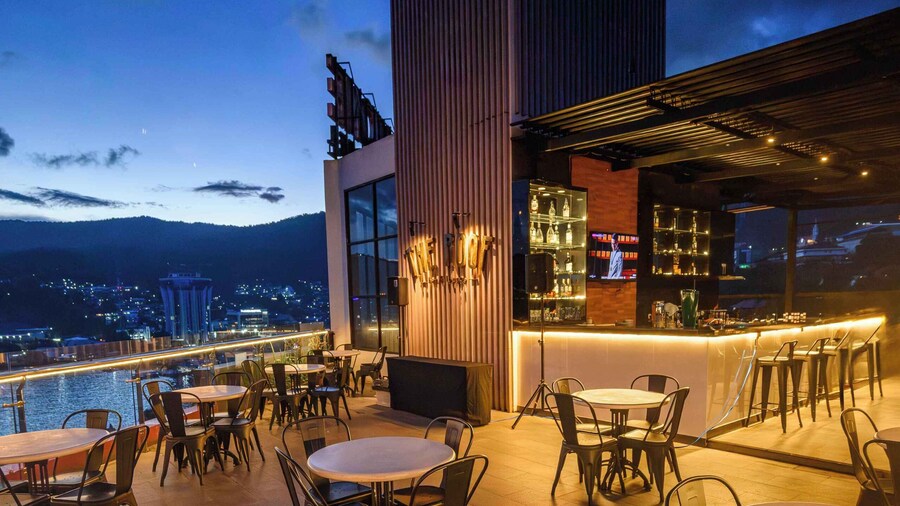 Front One Hotel Jayapura