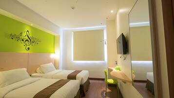 Deluxe Twin Room, 2 Bedrooms | Premium bedding, pillow-top beds, in-room safe, desk