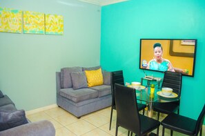 Lägenhet Standard - 1 sovrum - kök - utsikt mot staden | Eget kök | Stort kylskåp, mikrovågsugn, ugn och spishäll