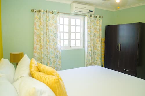 Standard Apartment, 1 Bedroom, Kitchen, City View | 2 bedrooms, Egyptian cotton sheets, premium bedding, in-room safe