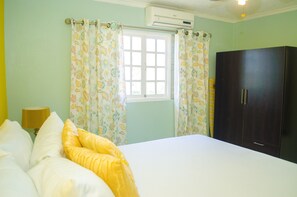 Standaard appartement, 1 slaapkamer, keuken, uitzicht op de stad | 2 slaapkamers, lakens van Egyptisch katoen, luxe beddengoed