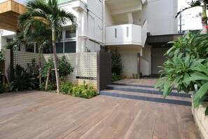 Property entrance - Sky Cucule Ishigakijima (Ishigaki)