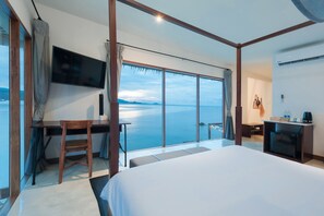 Superior with Sea View | 1 chambre, minibar, coffre-fort, bureau