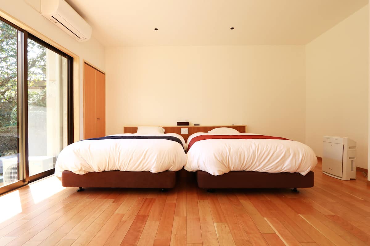 Twin Room, Non Smoking (Soga) | 1 bedroom, in-room safe, free WiFi