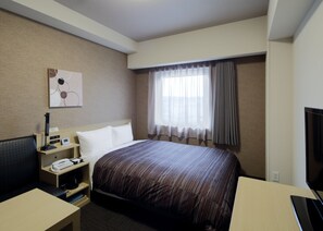Desk, free WiFi, bed sheets - Hotel Route Inn Ube (Ube)