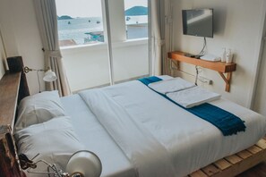 Double Room, Lanai, Sea View (New Wing) | Free WiFi, bed sheets - Sattahiptale Boutique Guest House & Hostel (Sattahip)