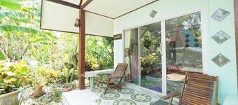 Baan Suanjarean Resort