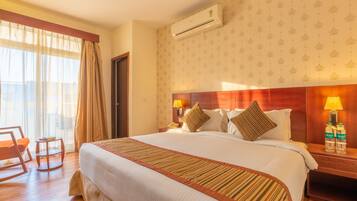 Studio Luxe, 1 très grand lit, coin cuisine, niveau Exécutif | Literie de qualité supérieure, couette en duvet d'oie